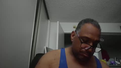 sdblkmale2131 online show from September 2025 01:13:02 PM