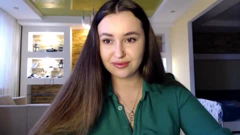 Elizabeth  online show from February 2025 01:40:02 PM