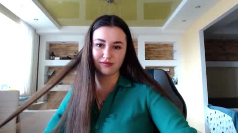 Elizabeth  online show from February 2025 10:07:02 AM