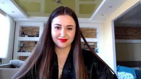 Elizabeth  online show from March 2025 12:12:01 PM