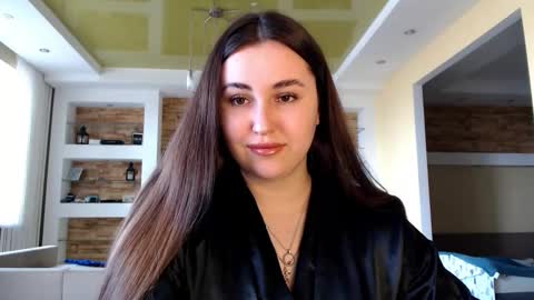 Elizabeth  online show from March 2025 11:23:01 AM