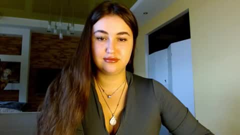 Elizabeth  online show from November 2025 07:30:01 AM