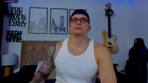 Sean Carrera online show from December 2025 03:23:02 AM