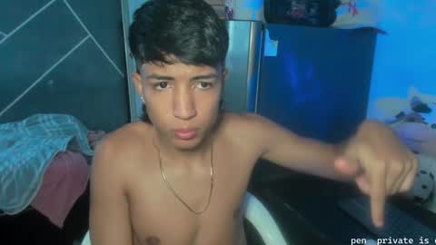 Snapshot of sean_scoth2 chatting on December 2024 06:23:02 PM Sean Scoth online show from December 2024 06:23:02 PM