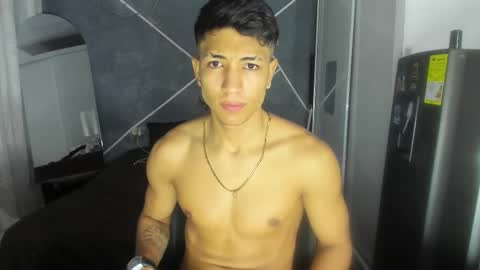 Snapshot of sean_scoth2 chatting on March 2025 10:59:02 AM Sean Scoth online show from March 2025 10:59:02 AM