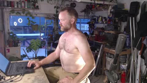 Seattlemanwhore online show from September 2025 02:20:01 PM