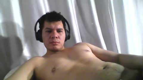 Snapshot of seb5758 chatting on November 2025 04:57:02 AM Seb online show from November 2025 04:57:02 AM