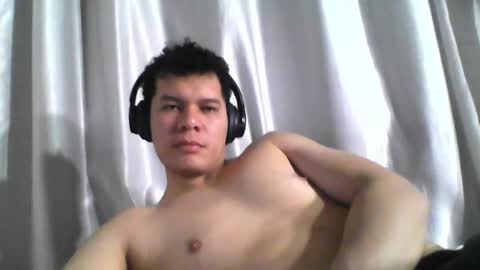 Snapshot of seb5758 chatting on November 2025 02:17:02 AM Seb online show from November 2025 02:17:02 AM