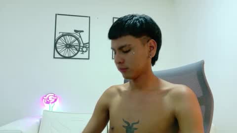 SEBASTIAN online show from October 2025 09:00:02 PM