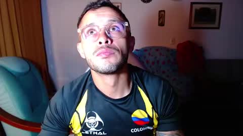 Snapshot of sebastian_025 chatting on June 2026 06:12:01 AM Sebastian online show from June 2026 06:12:01 AM