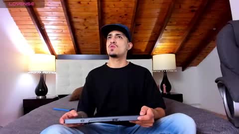 Sebastian Berne online show from February 2025 07:38:02 PM