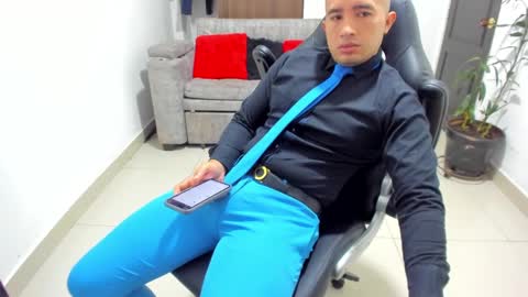 juan  sebastian online show from January 2025 12:11:02 PM