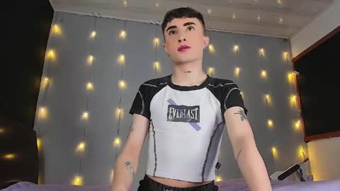 Snapshot of sebastianhilton chatting on May 2026 12:10:01 PM . INDEPENDENT MODEL online show from May 2026 12:10:01 PM