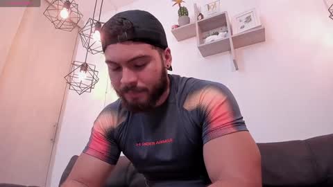 Instagram jeanpaulfit  online show from January 2025 03:39:01 AM