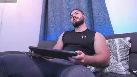 Instagram jeanpaulfit  online show from February 2025 12:16:01 AM