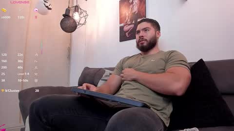 Instagram jeanpaulfit  online show from October 2025 09:24:01 PM