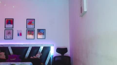 Snapshot of sebasxxl12 chatting on March 2026 01:43:02 AM Sebas online show from March 2026 01:43:02 AM