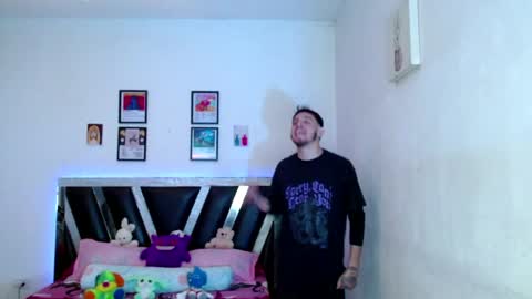 Snapshot of sebasxxl12 chatting on June 2026 12:37:01 AM Sebas online show from June 2026 12:37:01 AM