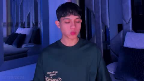 Sebastian online show from October 2025 07:58:02 PM