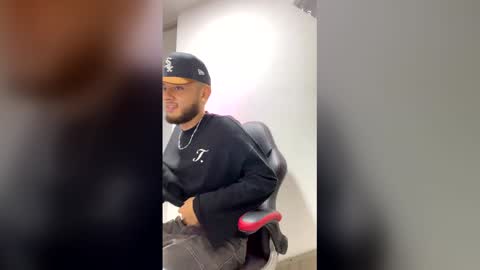 Snapshot of sebolaz chatting on February 2026 03:48:01 AM ryan miller online show from February 2026 03:48:01 AM