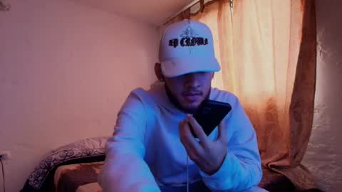 Snapshot of sebolaz chatting on February 2026 09:55:01 PM ryan miller online show from February 2026 09:55:01 PM