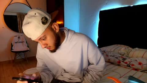 Snapshot of sebolaz chatting on April 2026 12:52:02 AM ryan miller online show from April 2026 12:52:02 AM