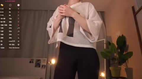 Snapshot of second_aid chatting on November 2025 04:29:02 PM Brenda online show from November 2025 04:29:02 PM