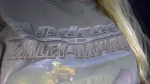 Sunny online show from April 2026 07:17:02 PM