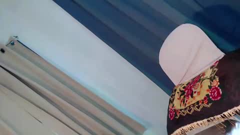 Snapshot of secret_affair18 chatting on September 2025 03:50:01 PM kwen online show from September 2025 03:50:01 PM