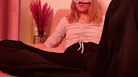 Snapshot of secretanni chatting on December 2024 12:05:01 PM Anni online show from December 2024 12:05:01 PM