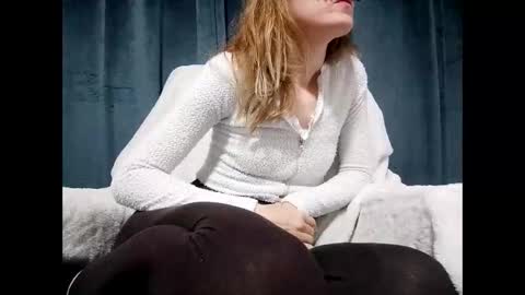 Snapshot of secretanni chatting on October 2025 01:06:01 AM Anni online show from October 2025 01:06:01 AM