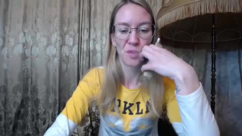 Snapshot of secretcandy222 chatting on February 2025 07:15:02 AM secretcandy222 online show from February 2025 07:15:02 AM