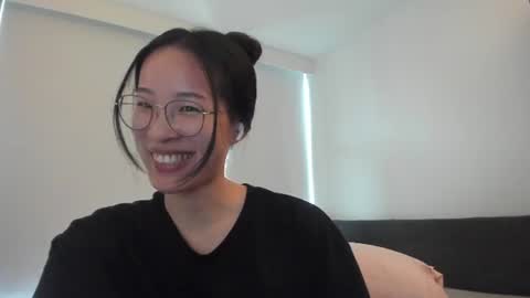Angela online show from July 2026 10:39:01 PM