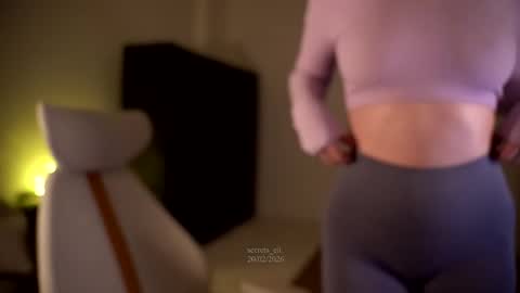 Snapshot of secrets_eli chatting on February 2026 05:24:01 PM Eliz online show from February 2026 05:24:01 PM