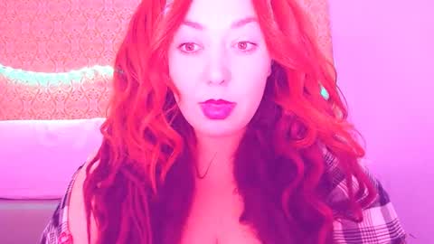 Snapshot of secrettbela4u chatting on March 2025 06:05:02 AM secrettbela4u online show from March 2025 06:05:02 AM