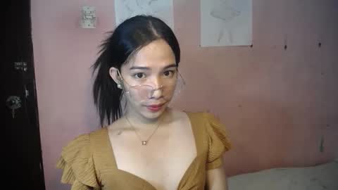 Snapshot of seductive_abia chatting on April 2026 04:11:01 AM JUST CALL ME ABIA online show from April 2026 04:11:01 AM