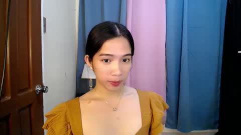 Snapshot of seductive_abia chatting on April 2026 04:59:01 AM JUST CALL ME ABIA online show from April 2026 04:59:01 AM