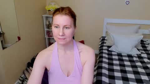 seductive_foxy_ online show from November 2025 10:04:02 PM