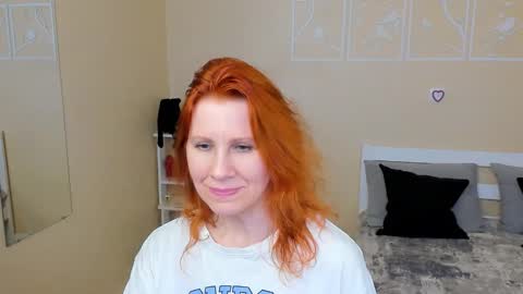 seductive_foxy_ online show from February 2026 04:31:01 AM