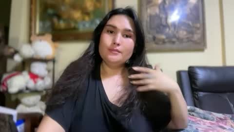 Snapshot of seductive_housewife chatting on April 2026 02:17:02 PM seductive_housewife online show from April 2026 02:17:02 PM