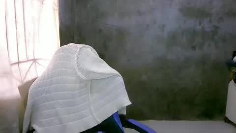 Snapshot of seductive_mitchxx chatting on May 2026 01:12:01 AM seductive_mitchxx online show from May 2026 01:12:01 AM