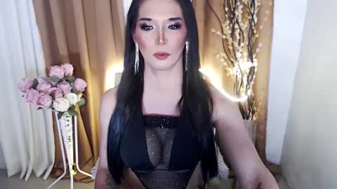 Snapshot of seductive_nicki chatting on December 2025 02:55:01 PM seductive_nicki online show from December 2025 02:55:01 PM