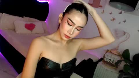 Snapshot of seductive_vana chatting on April 2026 10:46:01 AM Vanessa online show from April 2026 10:46:01 AM