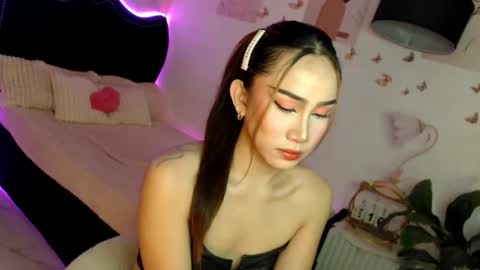 Snapshot of seductive_vana chatting on April 2026 06:57:02 PM Vanessa online show from April 2026 06:57:02 PM