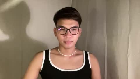 Snapshot of seductive_william chatting on October 2025 10:00:02 AM William online show from October 2025 10:00:02 AM