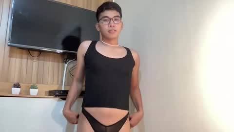 Snapshot of seductive_william chatting on October 2025 05:57:02 PM William online show from October 2025 05:57:02 PM