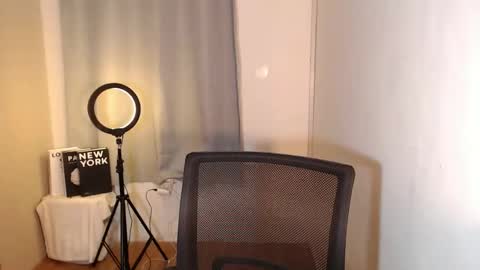 Deluxe online show from September 2025 07:15:02 PM