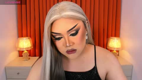 Natalie Mefford online show from February 2025 03:27:01 PM