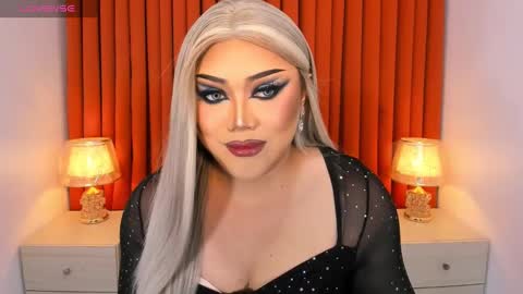 Natalie Mefford online show from February 2025 06:11:01 PM