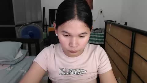 Snapshot of seductivemegoftheworld_ chatting on April 2026 06:07:01 AM MEG online show from April 2026 06:07:01 AM